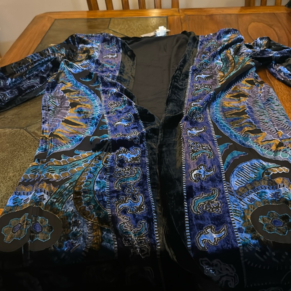 Crushed velvet kimono with sheer cut outs.